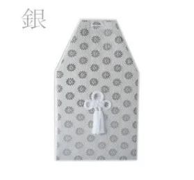 小さな家族葬Aプランの棺覆。銀